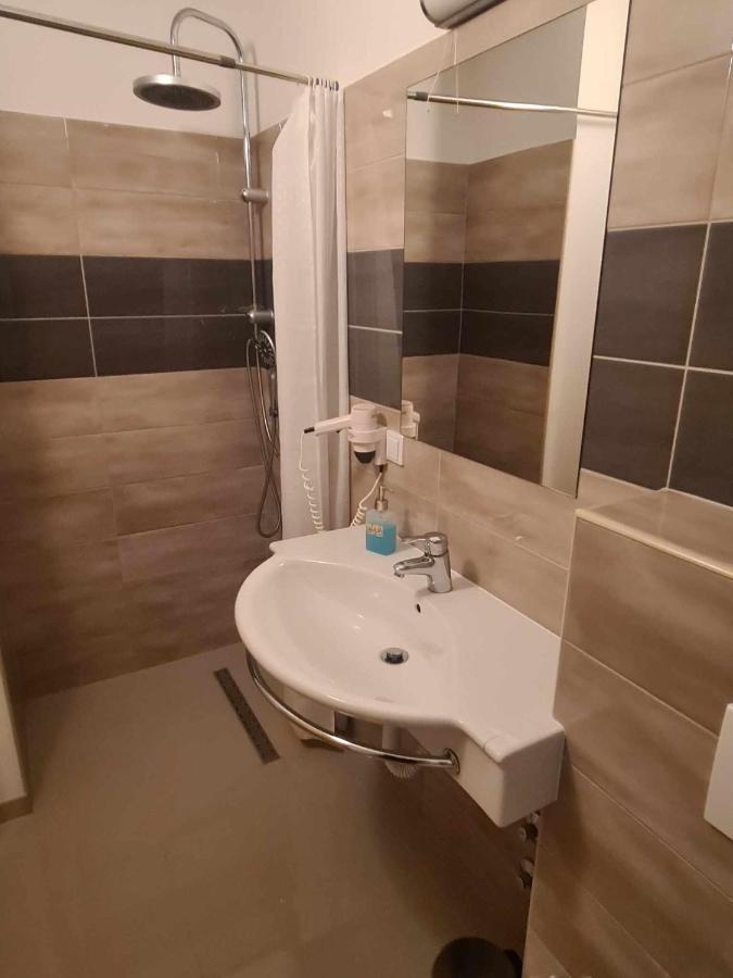 Hotel Lohovo Bihać Esterno foto