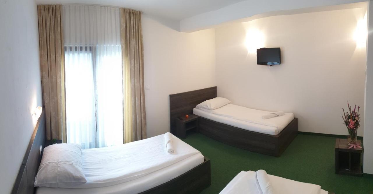 Hotel Lohovo Bihać Esterno foto