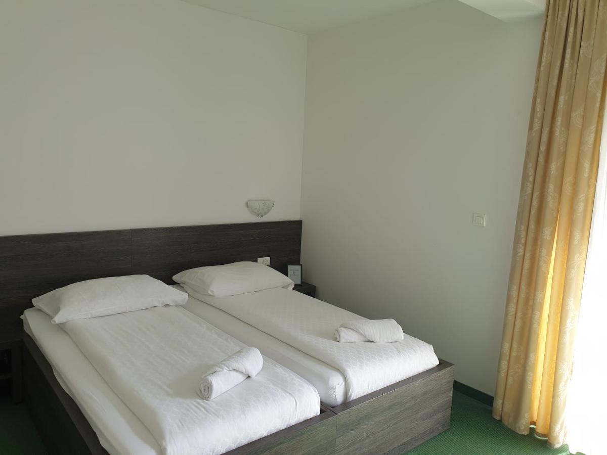 Hotel Lohovo Bihać Esterno foto