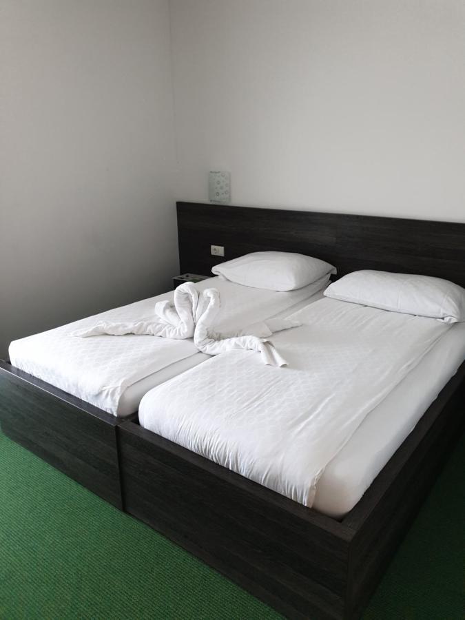 Hotel Lohovo Bihać Esterno foto